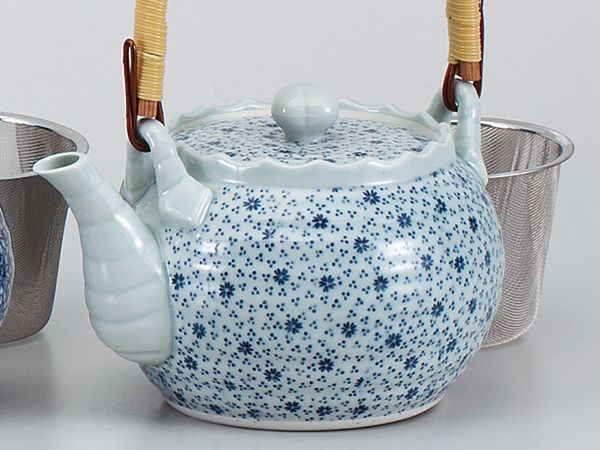 土瓶 どびん 急須 風たより6号土瓶 Uアミ付 業務用 家庭用 和 おもてなし 飲食店 レストラン 茶 器 人気 おしゃれの通販はau Pay マーケット 美濃のちゃわん屋さん 古林恩羅院