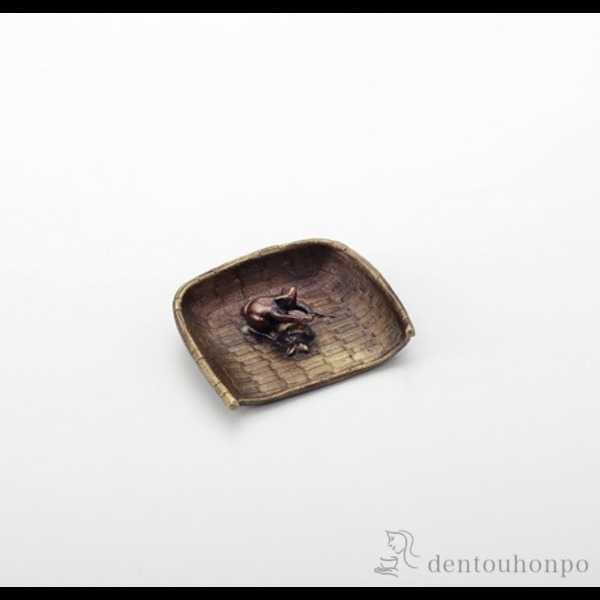 「送料無料」 銅製 香立 箕にねずみ ( お香 線香 リラックス 仏具 人気 高岡銅器 結婚 出産 内祝い 引き出物 金婚式 )