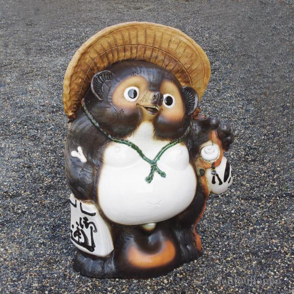 「送料無料」 福ひねり狸 30号 ( 木札名入れ有料 置物 幸運 風水 縁起物 人気 信楽焼 結婚 出産 内祝い 引き出物 金婚式 )の通販は 231,000円