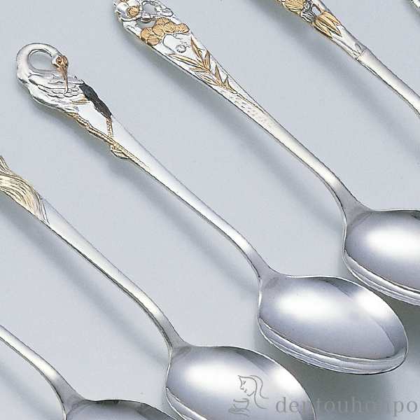 「送料無料」 銀製 コーヒースプーン 鶴 ( 名入れ有料 セット ティー コーヒー スープ 出産祝い 東京銀器(銀工芸) 結婚 出産 )の通販は