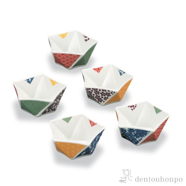 九谷焼 小鉢揃 千代紙 3.2号 5個セット ( 退職祝い 定年 和食 セット おつまみ 朝食 料理 九谷焼 結婚 出産 内祝い 引き出物 )の通販は 5,863円