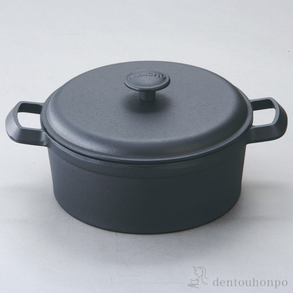 「送料無料」 ファミリーシチューパン ＩＨ対応 18cm ( 岩鋳 ココット 両手鍋 カレー鍋 鉄分補給 煮込み鍋 南部鉄器 結婚 出産 )の通販は 10,296円