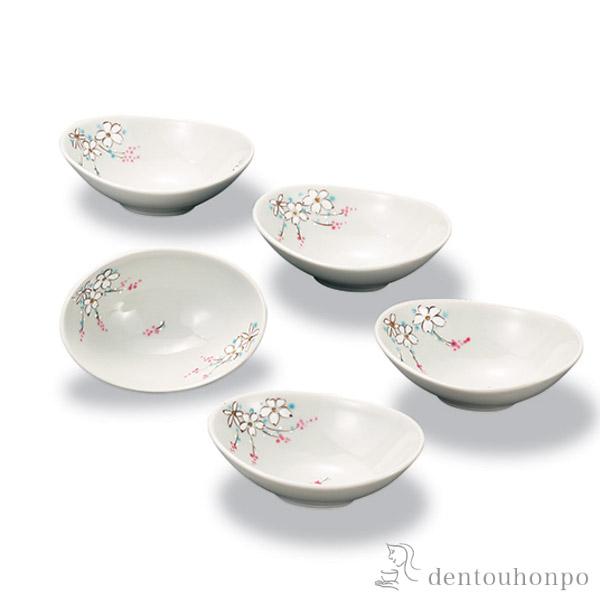 「送料無料」 小鉢揃 花文 3.5号 5個セット ( 退職祝い 定年 和食 セット おつまみ 朝食 料理 九谷焼 結婚 出産 内祝い 引き出物 )の通販は