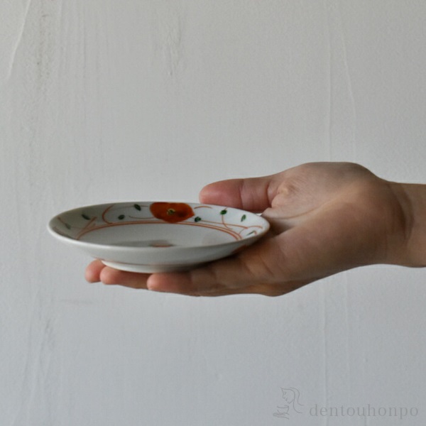 「送料無料」 皿 赤絵小花 3.5号 5個セット ( 赤絵小花 プレート 醤油皿 豆皿 和食 洋食 波佐見焼 結婚 出産 内祝い 引き出物 金婚式 )の通販は 5,679円