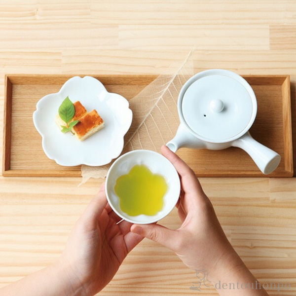 「送料無料」 桜仙茶 白 5個セット ( 初任給 プレゼント 父の日 早割 茶器セット 急須 湯呑み 日本茶 中国茶 波佐見焼 結婚 出産 )_2