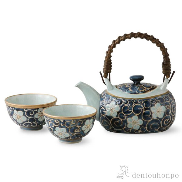 「送料無料」 一服茶器セット 唐草桔梗 湯呑2客・土瓶1個セット ( 敬老の日 プレゼント 孫 湯のみ 急須 ポット プレゼント )