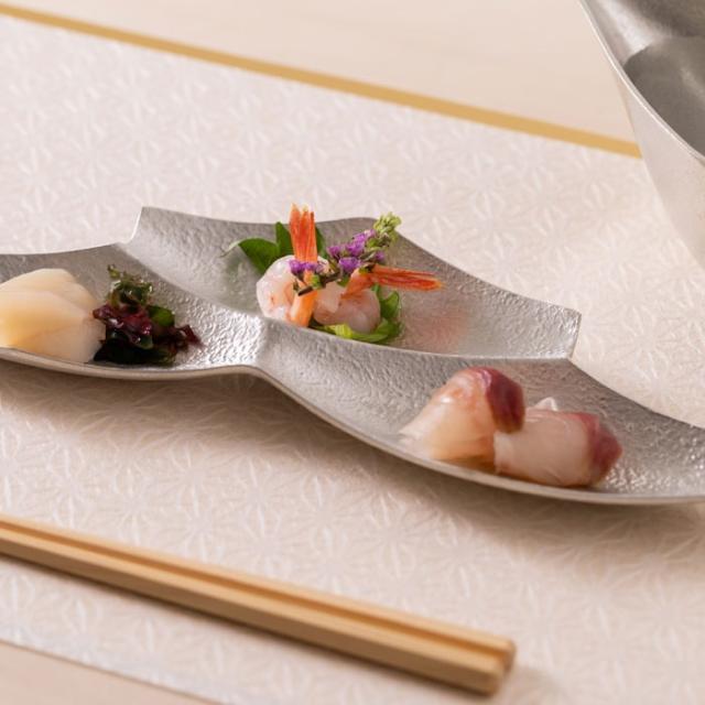 平皿 Sasa S ( 能作 母の日 早割 プレゼント 初任給 プレート 醤油皿 豆皿 和食 洋食 高岡銅器 結婚 出産 内祝い 引き出物 )