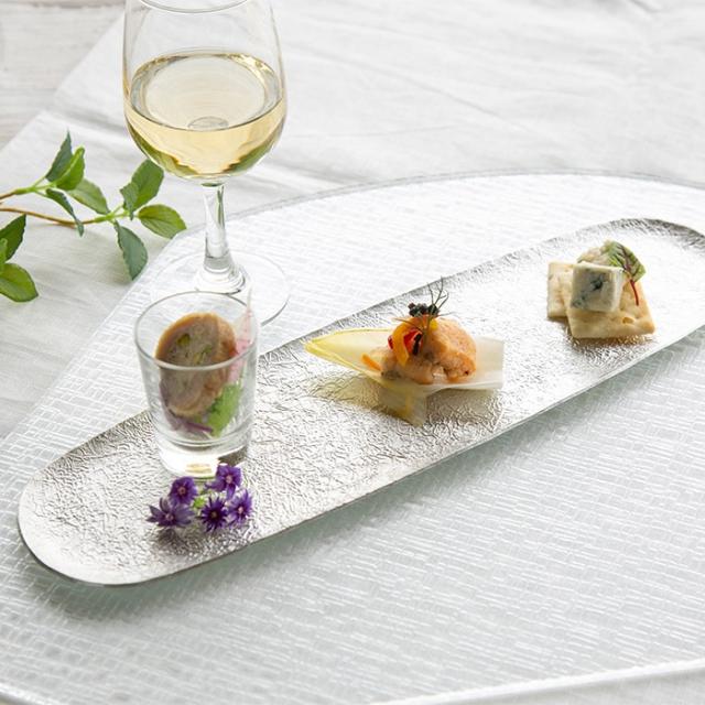 「送料無料」 長皿 氷割 ( 能作 初任給 プレゼント 母の日 プレート おつまみ 料理 和食 洋食 高岡銅器 結婚 出産 内祝い 引き出物 )