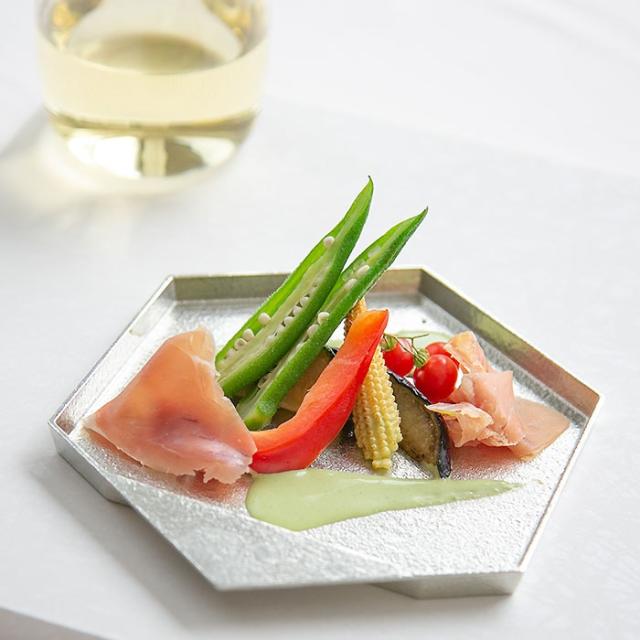 つまみ皿 TAKASU L ( 能作 母の日 早割 プレゼント 初任給 プレート 醤油皿 豆皿 和食 洋食 高岡銅器 結婚 出産 内祝い 引き出物 )