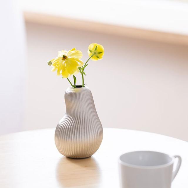 「送料無料」 フルーツ花瓶 suzu ようなし ( 能作 ガラス フラワーベース 花器 一輪挿し おすすめ 高岡銅器 周年 創立 上場 竣工 ) 12,122円