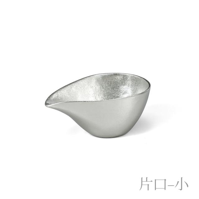 「送料無料」 喜器(きき) II 酒器セット 錫 金箔 片口・小 片口1個・盃2種入り ( 能作 名入れ有料 父の日 実用的 プレゼント )_3