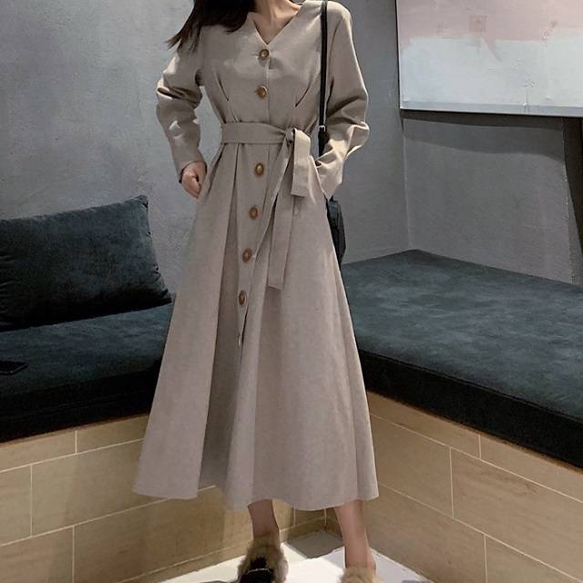 ボタンダウン ノーカラーワンピース Vネック 紐ベルト ミモレ丈フレアスカート 冬服 通勤 レディースの通販はau Pay マーケット Aeka Clothet