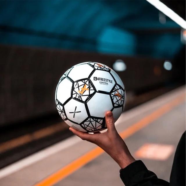 Off-Pitch オフピッチ 日本正規取扱店 CONTROL BALL V4 コントロール