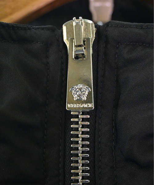 VERSACE ヴェルサーチ ダウンジャケット/ダウンベスト メンズ 【古着】【中古】