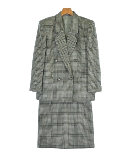 BURBERRYS バーバリー レディース ノーカラー セットアップスーツ BURBERRY - バーバリーズ セットアップ レッド 赤 金ボタン