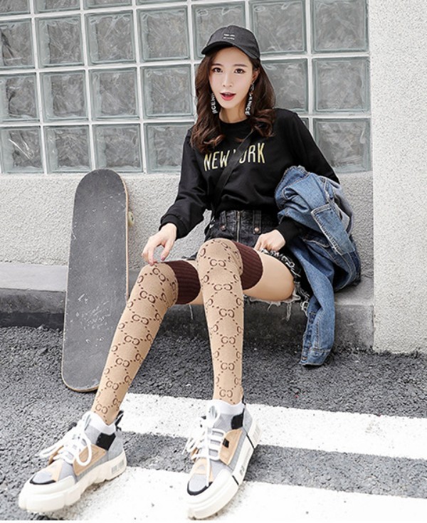 送料無料 レディース 靴下 ニーハイソックス 膝上 ストッキング 美脚 スッキリ ゴスロリ ロリータファッションの通販はau Pay マーケット ビッグアローズ