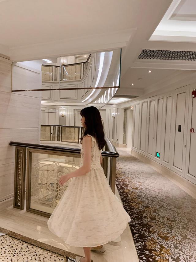 花柄 クロシェ ワンピース ノースリーブ フレアスカート ひざ下丈 シフォン 大人可愛い 夏コーデ 主役アイテム ｍ1028の通販はau Pay マーケット ショップセキガワ
