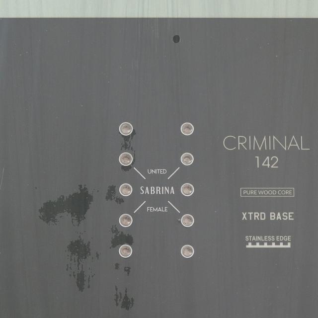 【ポイント5％！5/3 21:00〜22:59限定】サブリナ(SABRINA)スノーボード板 CRIMINAL 23-24 63123009(Lady’s)_3