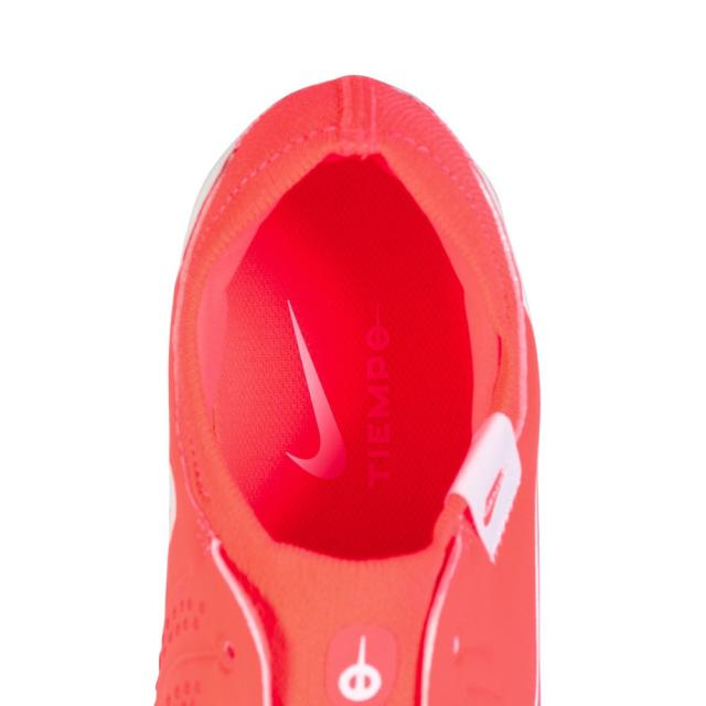 ナイキ(NIKE)サッカースパイク 人工芝用 ティエンポ レジェンド 10