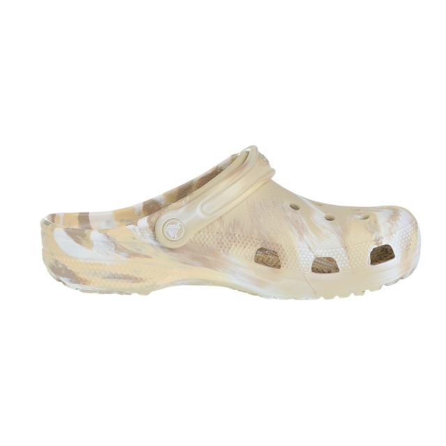 ベージュとホワイトのチェックキャップ クロックス（crocs）サンダル クラシック マーブル クロッグ