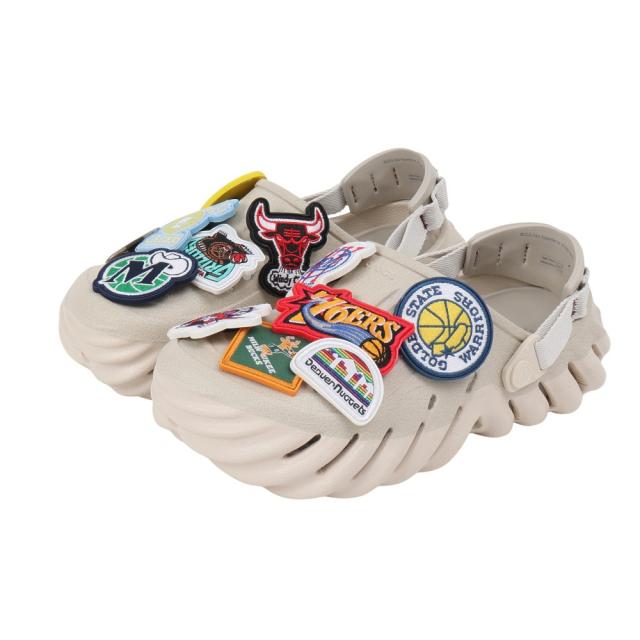 【ポイント10％！】クロックス(crocs)サンダル スポーツサンダル NBA エコー クロッグ クリーム Mlt 212727-90H カジュア…