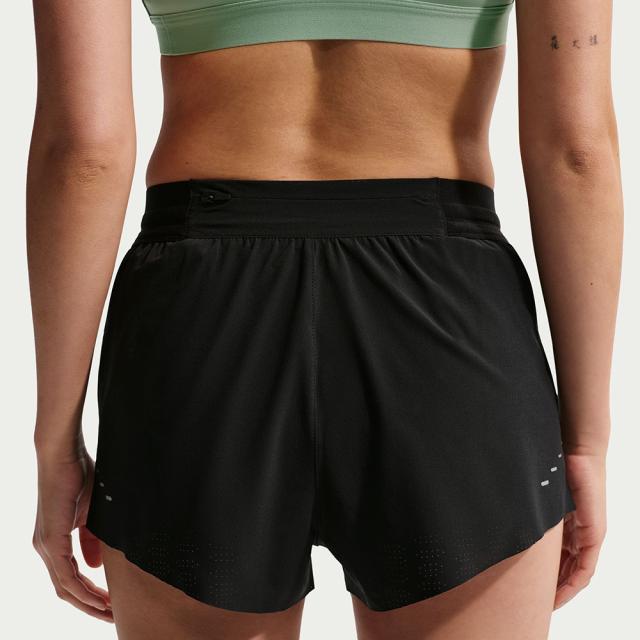 【ポイント5％！5/3 21:00〜22:59限定】ナイキ(NIKE)スウィフト ブリーズ ランニングショートパンツ インナー付き IF1679-010(Lady’s)_1