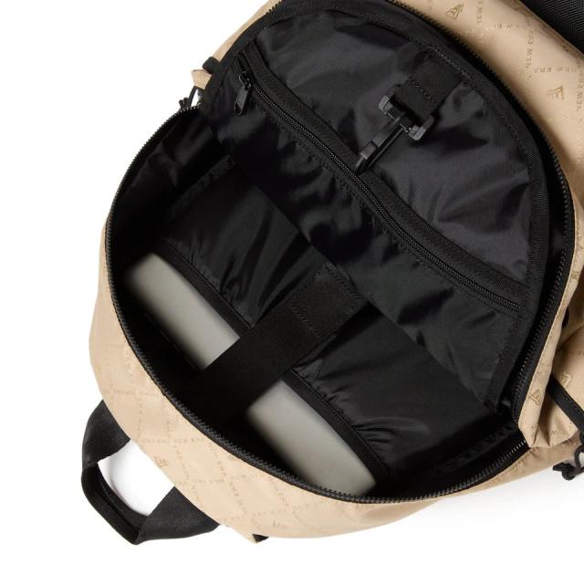 ニューエラ(NEW ERA)リュック ライトパック ベージュ27L サンドジャ