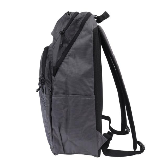 オークリー(OAKLEY)リュック Essential デイパック M 9.0 グレー