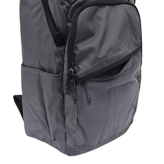 Oakley グレー リュック・バックパック オークリー(OAKLEY)リュック Essential デイパック M 9.0 グレー
