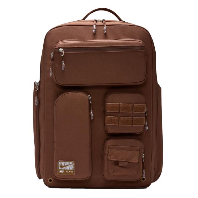 ナイキ(NIKE)リュック ユーティリティ エリート バックパック 2.0 ブラウン 37L FN4173-265 デイバッグ…
