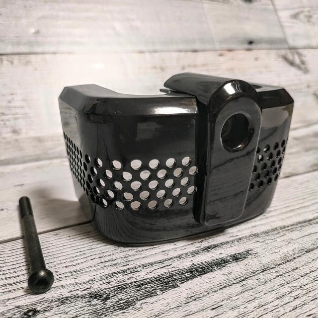 ハーレー ソフテイル 18-23 イグニッションコイルカバー 黒 ファットボブ カスタムファクトリーノイズ□ イグニッションコイルカバー（未塗装