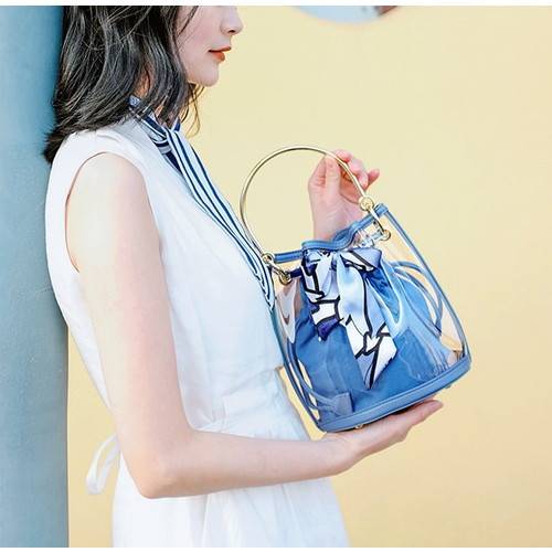 バッグ ショルダーバッグ ハンドバッグ レディース レディースバッグ 斜めがけ スカーフ クリアバッグ チェーン 巾着付き 上品 きれいめ の通販はau Pay マーケット Leaflower