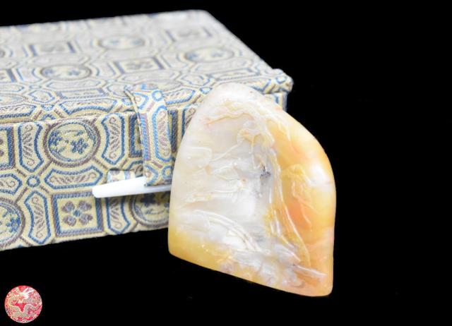 【送料無料】天然 寿山石 Shoushan stone 高山凍 高山石 手彫り 印材 未使用 旧蔵 福建省原石 置物 稀少 唐物古玩 印鑑 篆刻 威龍彩雲通販