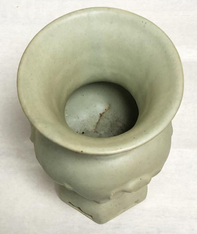 唐物 南宋『 青磁 三羊尊 』 高さ22.5cm 花器 花瓶 WWTT023 唐物 南宋『 青磁 三羊尊 』 高さ22.5cm 花器 花瓶 WWTT023