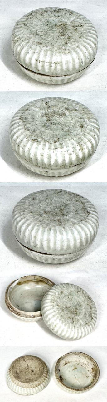 【送料無料】宋時代 安溪窯青白磁印花文香合 時代品 歴史唐物 伝世品焼物 ウブ品 入手困難 骨董 中国古玩 (旧家蔵出し) 威龍彩雲通販_1