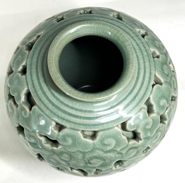 高麗青磁 壽安窯 張英安作（保証） 十長生透彫二重壺 骨董 時代品WWTT129 高麗青磁 壽安窯 張英安作（保証） 十長生透彫二重壺 骨董 時代