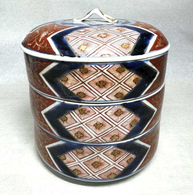 送料無料】江戸後期 古伊万里 染錦 三段重 箱付 ウブ品 伝世品 入手 