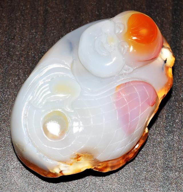 メノウ　瑪瑙　製品　布袋様 瑪瑙 メノウ 天然石 高級手彫り布袋様根付 開運風水 新品 一点
