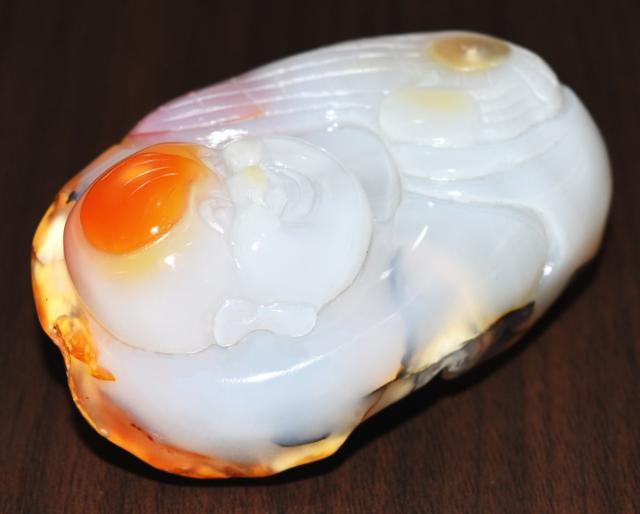 メノウ　瑪瑙　製品　布袋様 瑪瑙 メノウ 天然石 高級手彫り布袋様根付 開運風水 新品 一点