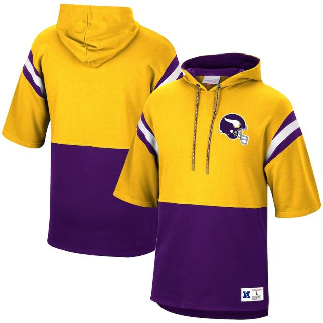 ミッチェル&ネス メンズ パーカー "Minnesota Vikings" Mitchell & Ness Gridiron Classics Training Room Half-Sleeve Pullover Hoodie - Gold/Purpleの通販は