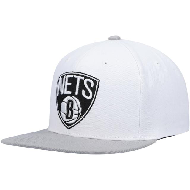 ミッチェル&ネス メンズ キャップ "Brooklyn Nets" Mitchell & Ness Core Basic Snapback Hat ? Whiteの通販は 10,340円