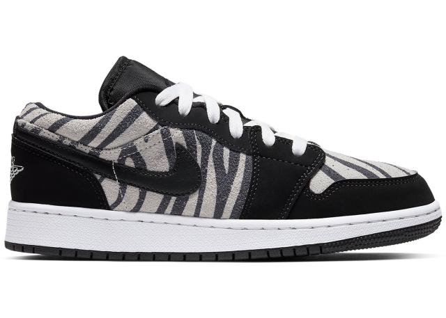 ジョーダン１キッズ/レディース スニーカー Jordan 1 Low GS ローカット Black/Black/Whiteの通販は
