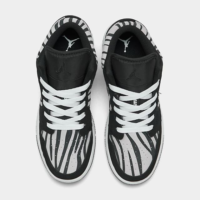 ジョーダン１キッズ/レディース スニーカー Jordan 1 Low GS ローカット Black/Black/White_4