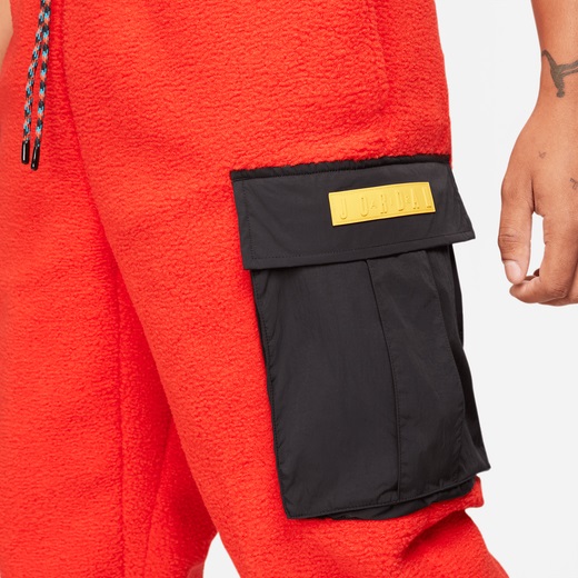 ジョーダン メンズ スウェットパンツ Jordan Essential Statement MNTN Pants - Red/Black ジョーダン メンズ スウェットパンツ Jordan Essential Statement MNTN