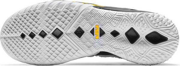 ナイキ メンズ バッシュ Nike Lebron 18 - White/Black/Amarillo_1