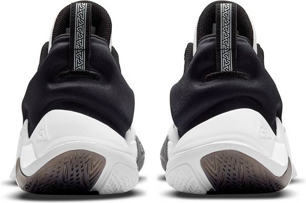 ナイキ メンズ バッシュ Nike Giannis Immortality Basketball Shoes - White/Gold/Black
