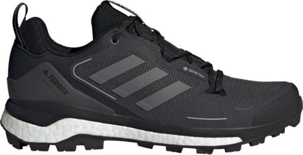 アディダス メンズ ハイキングシューズ adidas Men's Skychaser GTX Hiking Boot - Black Grey