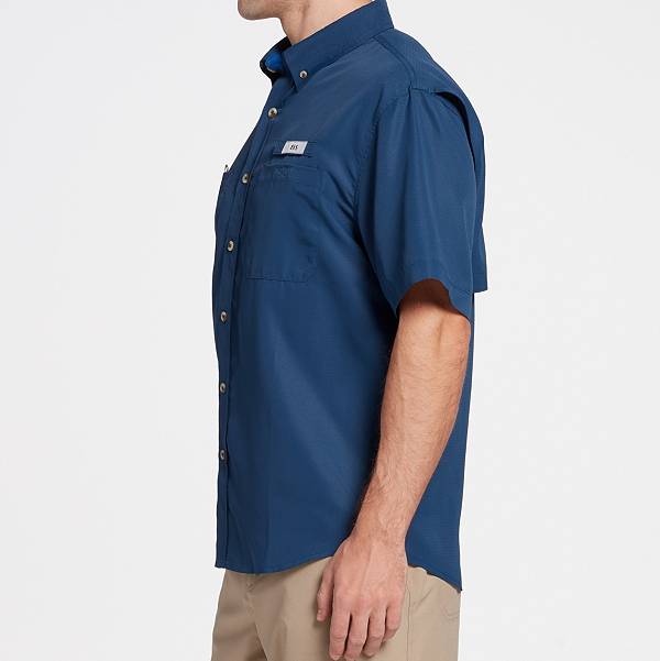 フィールドアンドストリーム メンズ シャツ Field & Stream Men's Latitude II Woven Fishing Button Down T-Shirt -Insignia Blue