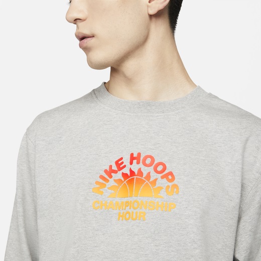 ナイキ メンズ スウェットシャツ Nike Standard Issue Graphic Crew