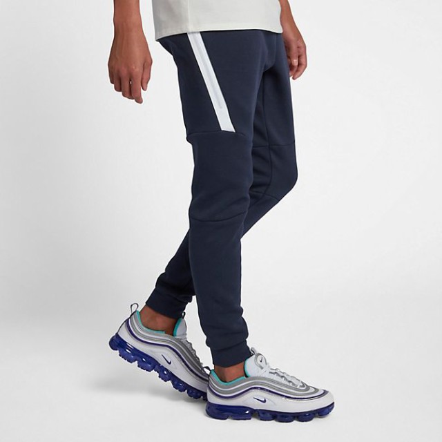 nike tech fleece obsidian